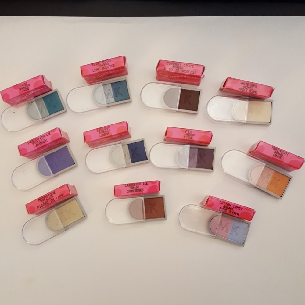 Mary Kay eye colors - various shades